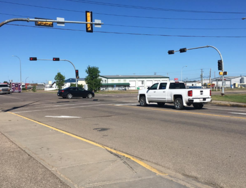 Fence to limit noise on HWY 41 gets green light from town council